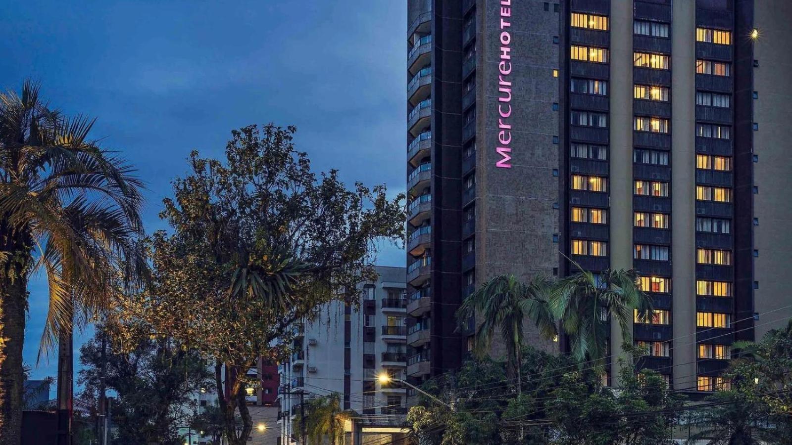 Apart Hotel Moderno Em Joinville Bagian luar foto