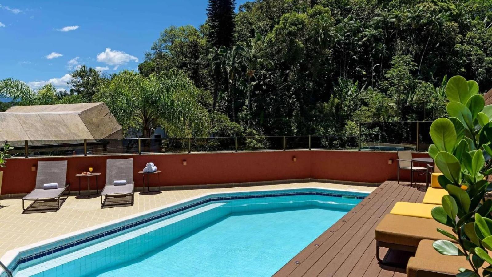Apart Hotel Moderno Em Joinville Bagian luar foto